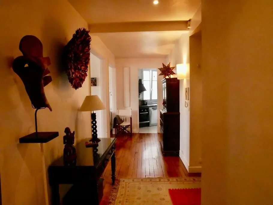 Superbe Appartement De 120M2 En Plein Paris 0*,  France